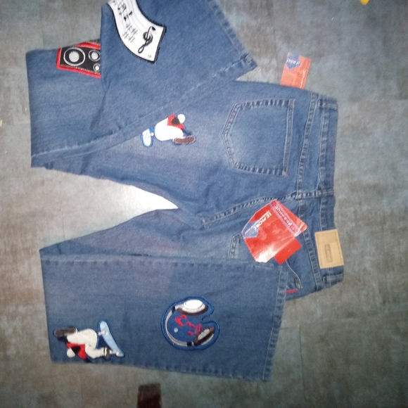 STUNNING AND STYLISH LE MORE JEANS (MADE IN KOREA) SIZE 11 - Picture 3 of 11